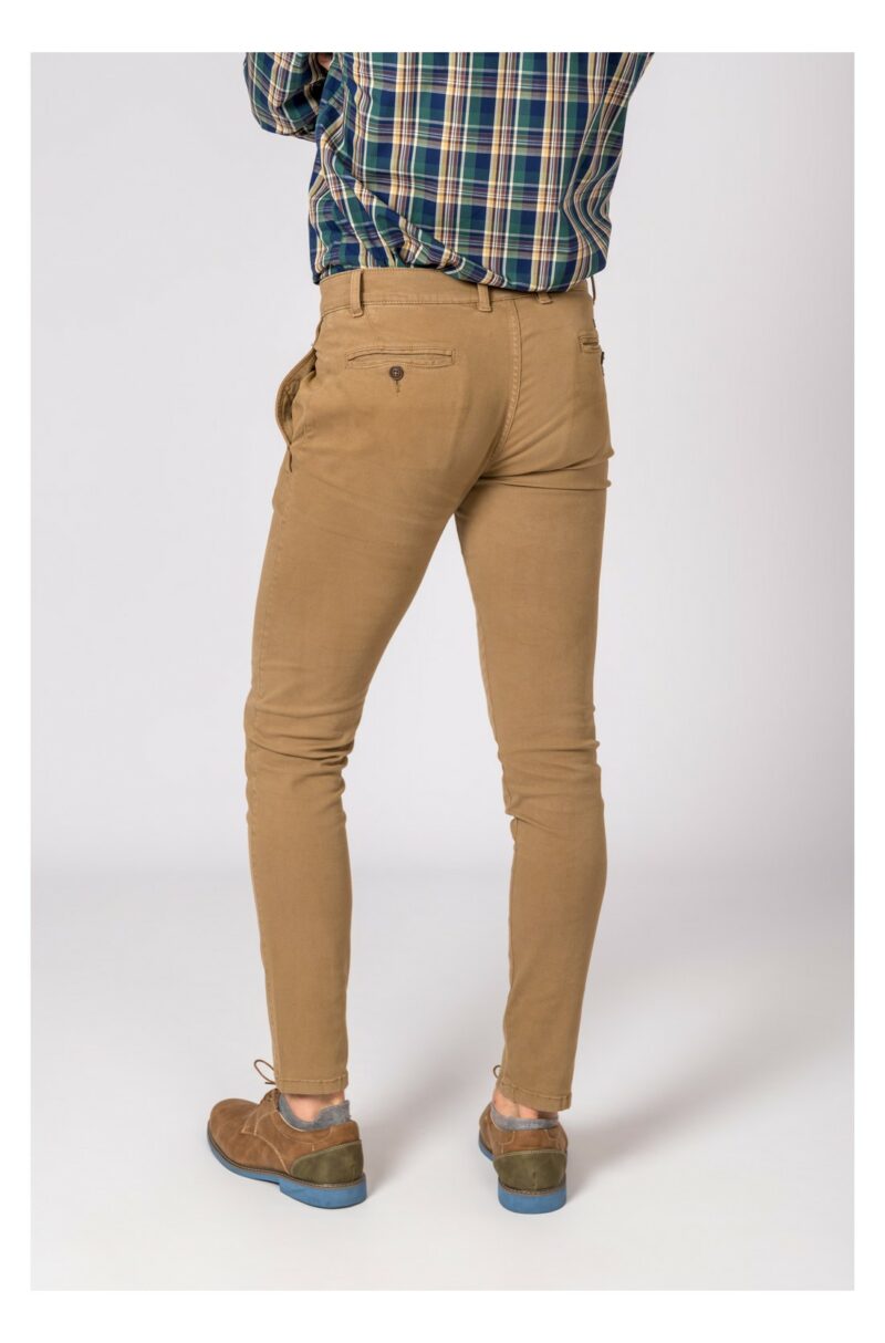 PANTALON CHINO SLIM CAMEL